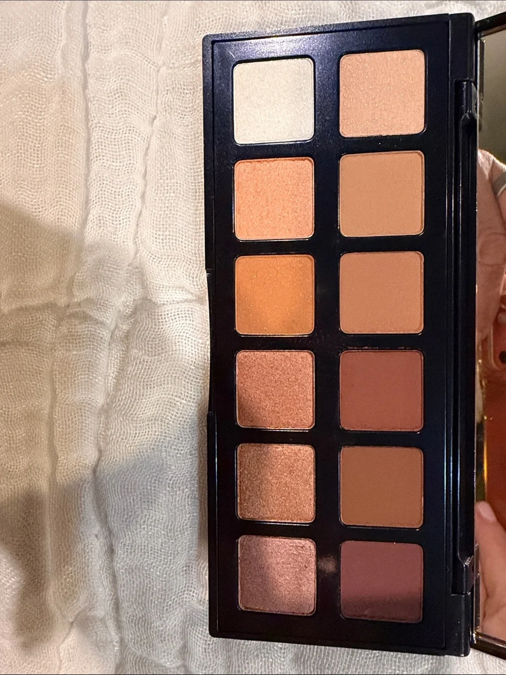 Kaleidoscopic Nudes Eyeshadow Palette — Black